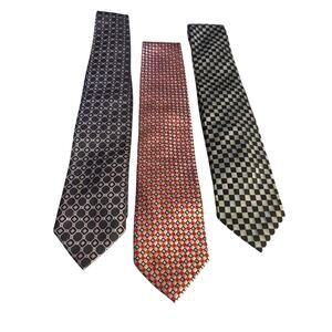 3- Colours by Alexander Julian Ties